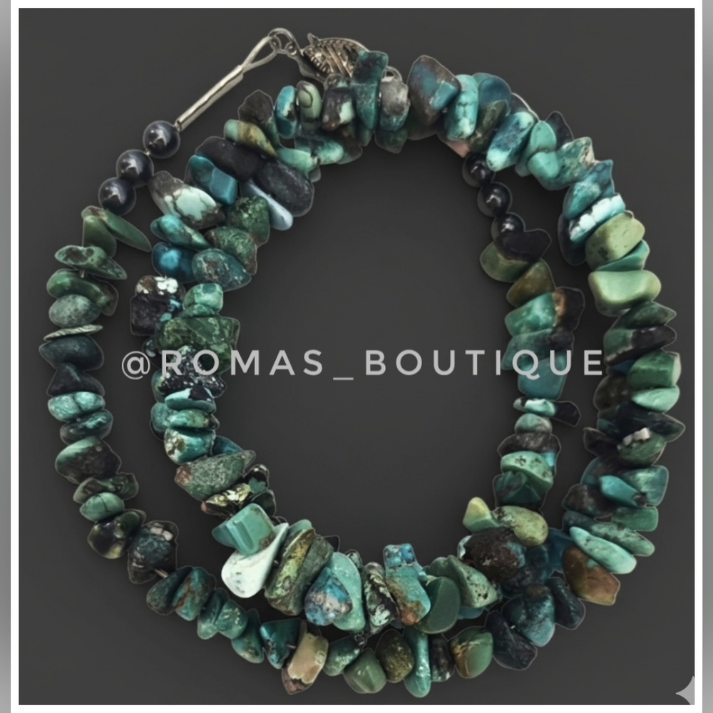 Vintage Natural Turquoise Chip Stone necklace With Sterling Beads